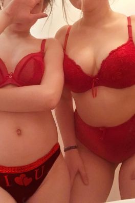 Фотография номер 3 - Две кошечки, 20 лет